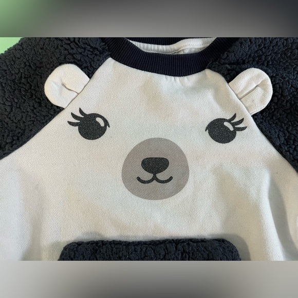 Fabkids Polar Bear Long Sleeve Sweatshirt, toddler girl size 4T-5T,plush sweater - Picture 4 of 9